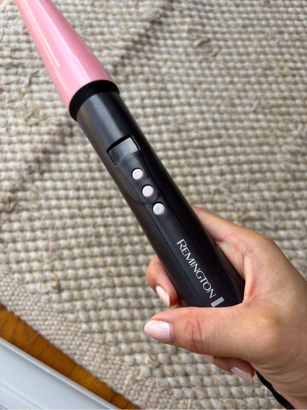 Remington Pink and Black Curling Wand 1.25 in